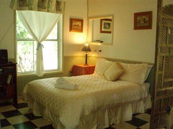 House Of Laurels - Accommodation Rockhampton 30
