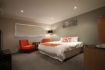 The Edgewater Bed & Breakfast - Accommodation Rockhampton 10