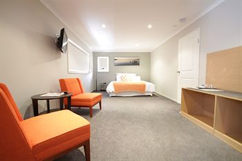 The Edgewater Bed & Breakfast - Accommodation Rockhampton 29