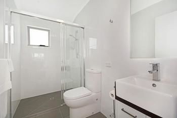 Cooroy Luxury Motel Apartments Noosa - Accommodation Rockhampton 2
