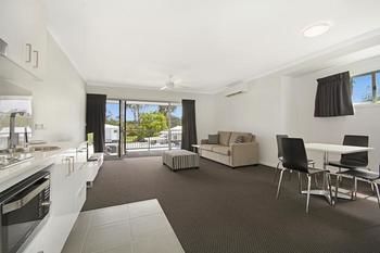 Cooroy Luxury Motel Apartments Noosa - Accommodation Rockhampton 11