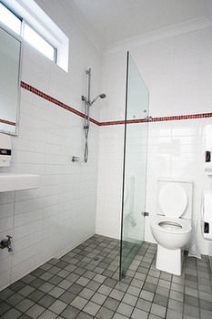 Zing Backpackers - Accommodation Rockhampton 5