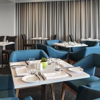 Best Western Plus Lake Kawana Hotel - Accommodation Rockhampton 0