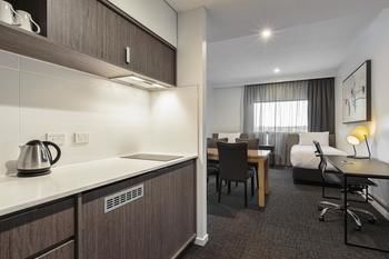 Best Western Plus Lake Kawana Hotel - Accommodation Rockhampton 19