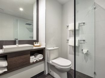 Best Western Plus Lake Kawana Hotel - Accommodation Rockhampton 37