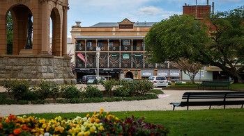 Bathurst Royal Apartments - Accommodation Rockhampton 0