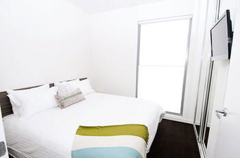 Position Perfect - Accommodation Rockhampton 11
