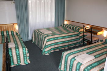 The Hermitage Motel - Accommodation Rockhampton 3