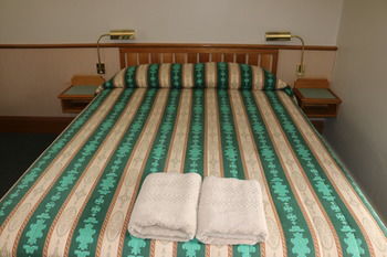 The Hermitage Motel - Accommodation Rockhampton 11