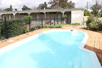 The Hermitage Motel - Accommodation Rockhampton 18