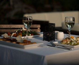 Waterloo Bay Hotel - Accommodation Rockhampton 1