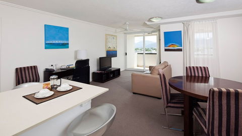 BEST WESTERN PLUS Cairns Central Apartments - Accommodation Rockhampton 2