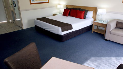 BEST WESTERN Ambassador Motor Lodge - Accommodation Rockhampton 2