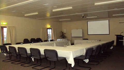 BEST WESTERN Beachfront At Bicheno - Accommodation Rockhampton 2