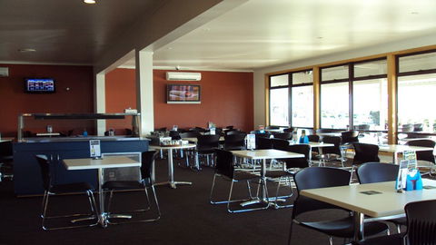 BEST WESTERN Beachfront At Bicheno - Accommodation Rockhampton 4