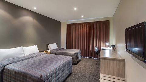 BEST WESTERN Foreshore Motel - Accommodation Rockhampton 0