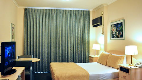 BEST WESTERN Airport Motel And Convention Centre - Accommodation Rockhampton 2