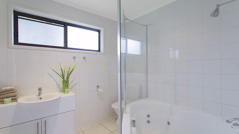 BEST WESTERN Colonial Village Motel - Accommodation Rockhampton 5