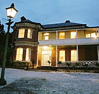 Amberley House - Accommodation Rockhampton