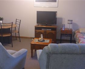 Silwood Park Holiday Unit - Accommodation Rockhampton 1