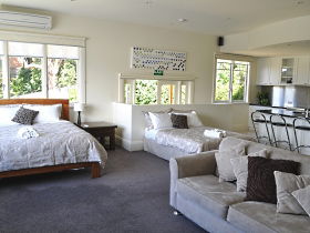 Belton House - Accommodation Rockhampton 0