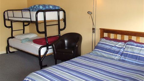 Warrnambool Beach Backpackers - Accommodation Rockhampton 1