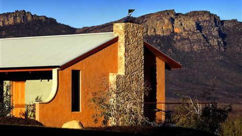 Meringa Springs - Accommodation Rockhampton 2