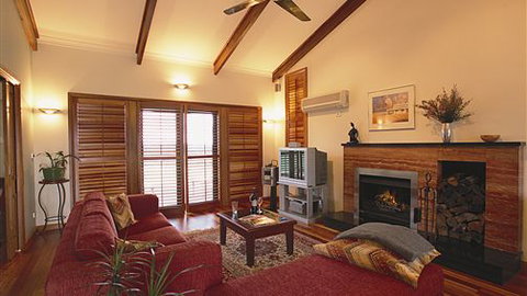 Meringa Springs - Accommodation Rockhampton 3