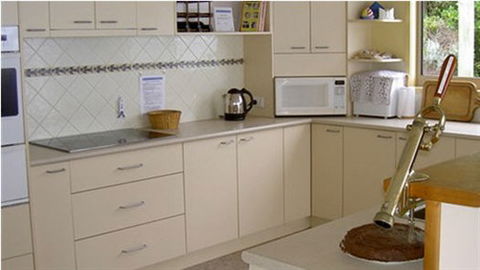 Abalone Beach House - Accommodation Rockhampton 1