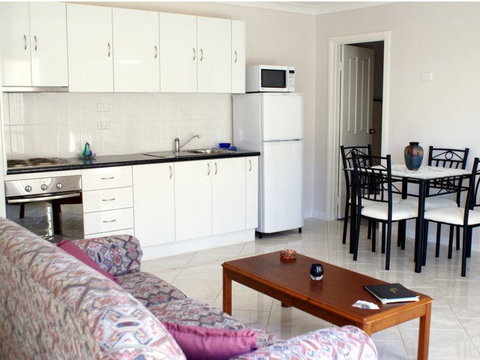 A Good Rest B&B - Accommodation Rockhampton 2