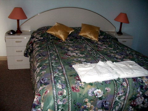 Ashwood Park Bed & Breakfast - Accommodation Rockhampton 2