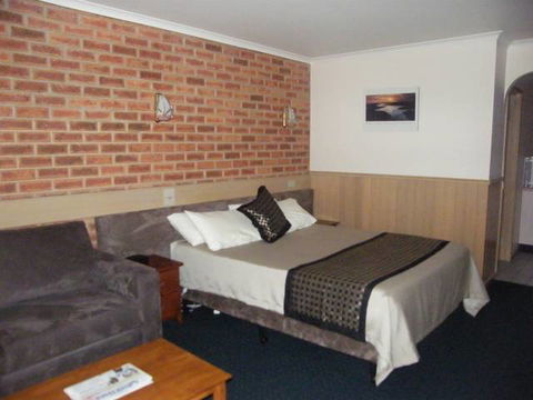 BEST WESTERN Colonial Motor Inn Bairnsdale - Accommodation Rockhampton 0