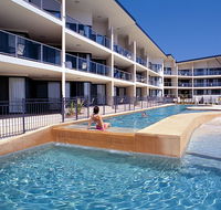 Boathouse Resort Tea Gardens - Accommodation Rockhampton