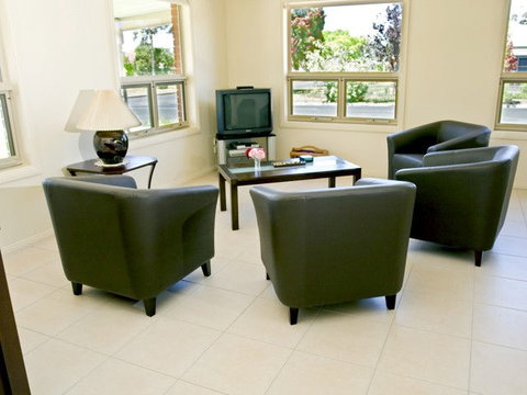 Haven On Haynes - Accommodation Rockhampton 4