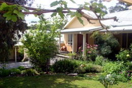 Kemeys Mountain Hideaway - Accommodation Rockhampton 0