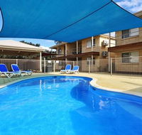 Lakeside Holiday Apartments - Accommodation Rockhampton