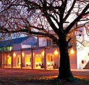 Lindenwarrah Hotel  Restaurant - Accommodation Rockhampton
