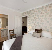 Mt Coolum Retreat 'A Bed  Breakfast' - Accommodation Rockhampton