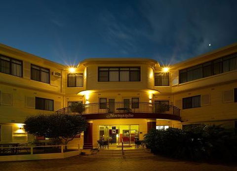Normandie Motel & Function Centre - Accommodation Rockhampton 0