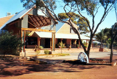 Best Western Great Western Norseman - Accommodation Rockhampton 0