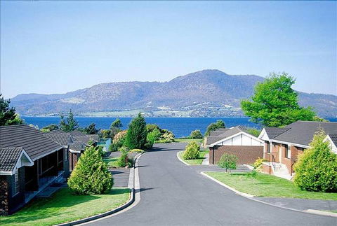 Riverfront Motel & Villas - Accommodation Rockhampton 1