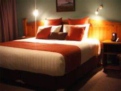 Trade Winds Country Cottages - Accommodation Rockhampton 0