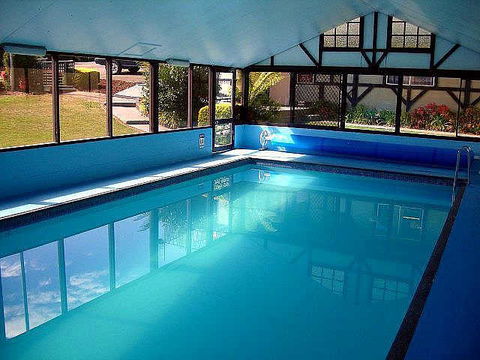 Village Family Motor Inn - Accommodation Rockhampton 2