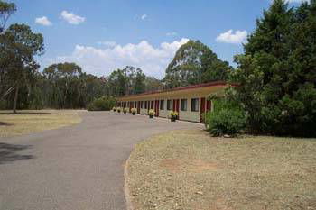 Wagon Wheel Motel & Cabins - Accommodation Rockhampton 0