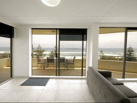 Wyuna Beachfront Holiday Apartments - Accommodation Rockhampton 2