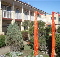 Baywatch Manor Augusta YHA
