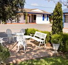 Colonial Motel and Apartments - Accommodation Rockhampton