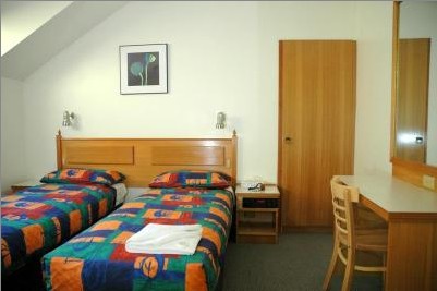 Alpenhorn Lodge - Accommodation Rockhampton 3