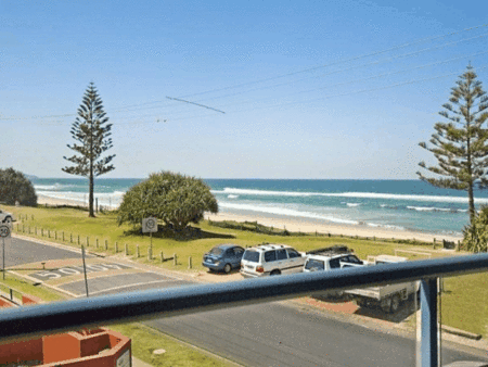 Lennox Point Holiday Apartments - Accommodation Rockhampton 1