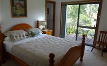 Peaceful Palms Bed And Breakfast - - Accommodation Rockhampton 0